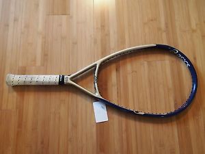 Excellent condition ASICS 109 4 3/8 tennis racquet