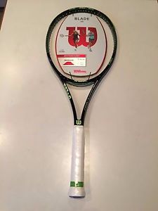 Wilson BLX Blade 98 4 3/8 (L3) Tennis Racquet