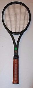 Vintage Dunlop Max 200g Tennis Racket 4 1/2 grip