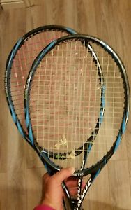 Dunlop Biomimetic 200 tour tennis rackets