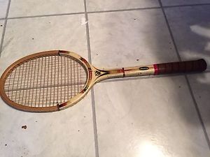 VINTAGE ANTIQUE 1950s SLAZENGER TOURNAMENT MODEL WOODEN TENNIS RACQUET RACKET