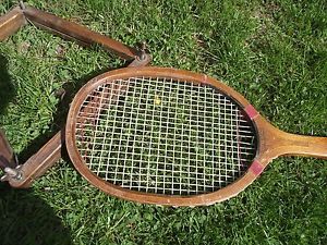 VINTAGE ANTIQUE A. G. SPALDING & BROS MODEL B WOOD TENNIS RACQUET & PRESS