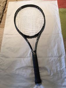 Wilson Blade 104 Tennis Racquet Grip 4-1/4