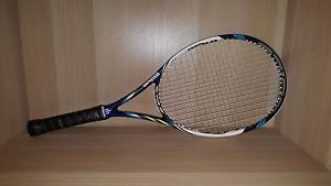 Wilson Juice 100L Tennis Racket Grip 4 1/4 USED