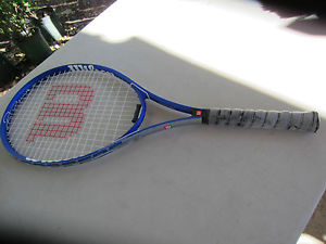 wilson federer 4 1/2 l2 signature series tennis racket