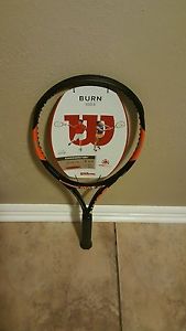 Wilson burn 100 s tennis racket