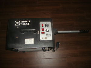 TENNIS TUTOR MODEL 2 BALL MACHINE