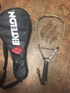 Ektelon Triple Threat Deliverance  Racquet 1400 Power Level w/ Case