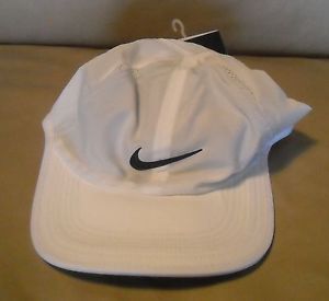 NWT Nike Adult Unisex  Tennis Hat   Color 101  Style 611811   White/ Black