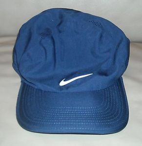 NWT Nike Adult Unisex  Tennis Hat   Color 410  Style 666138  Navy Blue / White