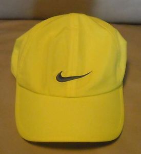 NWT Nike Adult Unisex  Tennis Hat   Color 701  Style 474990   Yellow / Grey