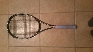 Wilson Blade 98 2015 18x20 (pre-strung) 4 3/8