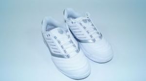 *NEW*K-SWISS SURPASS Women's Low tennishoes white silver US 8 = UK 6 All Court